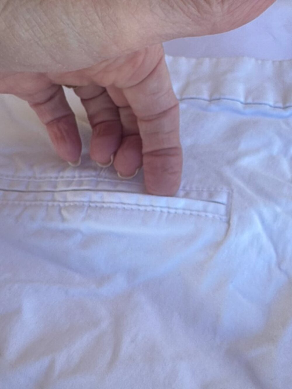 Old Navy Shorts, White, Size 6 NWOT (C18) - Picture 3 of 6